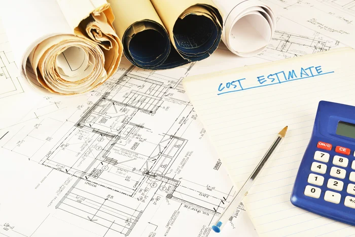 Penyusunan rencana anggaran biaya atau cost estimate yang akurat dalam manajemen proyek konstruksi.